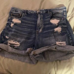 American Eagle Curvy High Rise Shortie